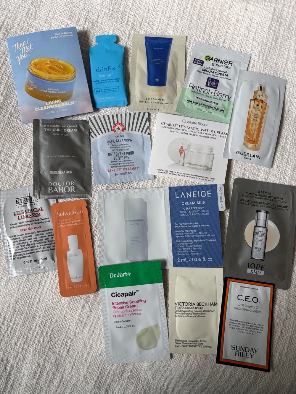 ⭐️ 5 for $20 - Set of 15 New Skincare Sample Packets